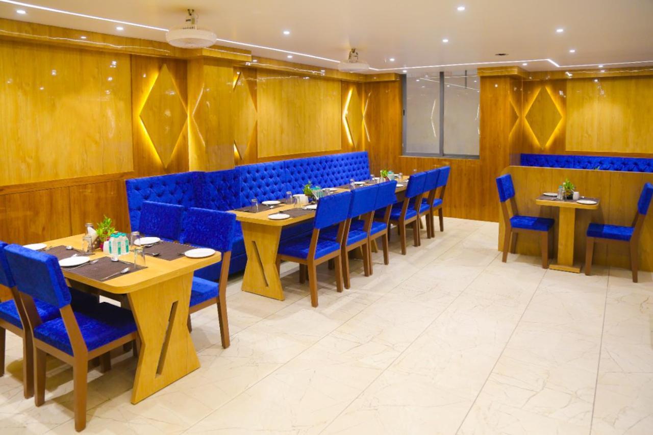 Hotel Nova Pride Раджкот Экстерьер фото